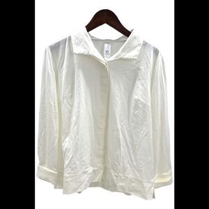 WynneCollection Women's Concealed Placket Shirt Ivory - Regular